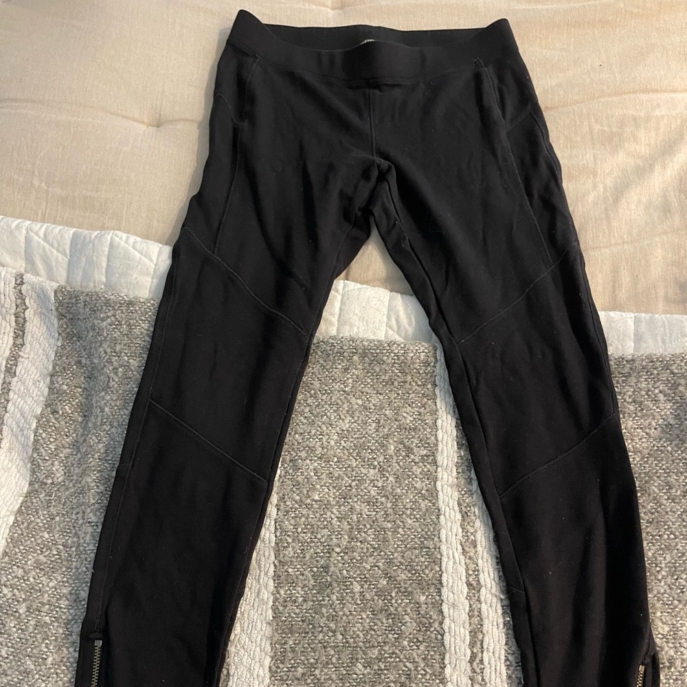 EXPRESS ankle zip leggings - Size XS
